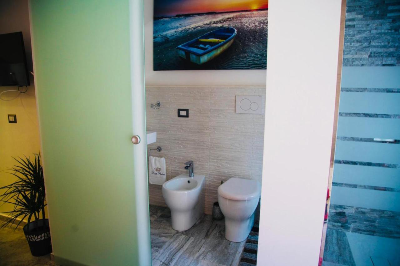 Suite Petit Катания Екстериор снимка